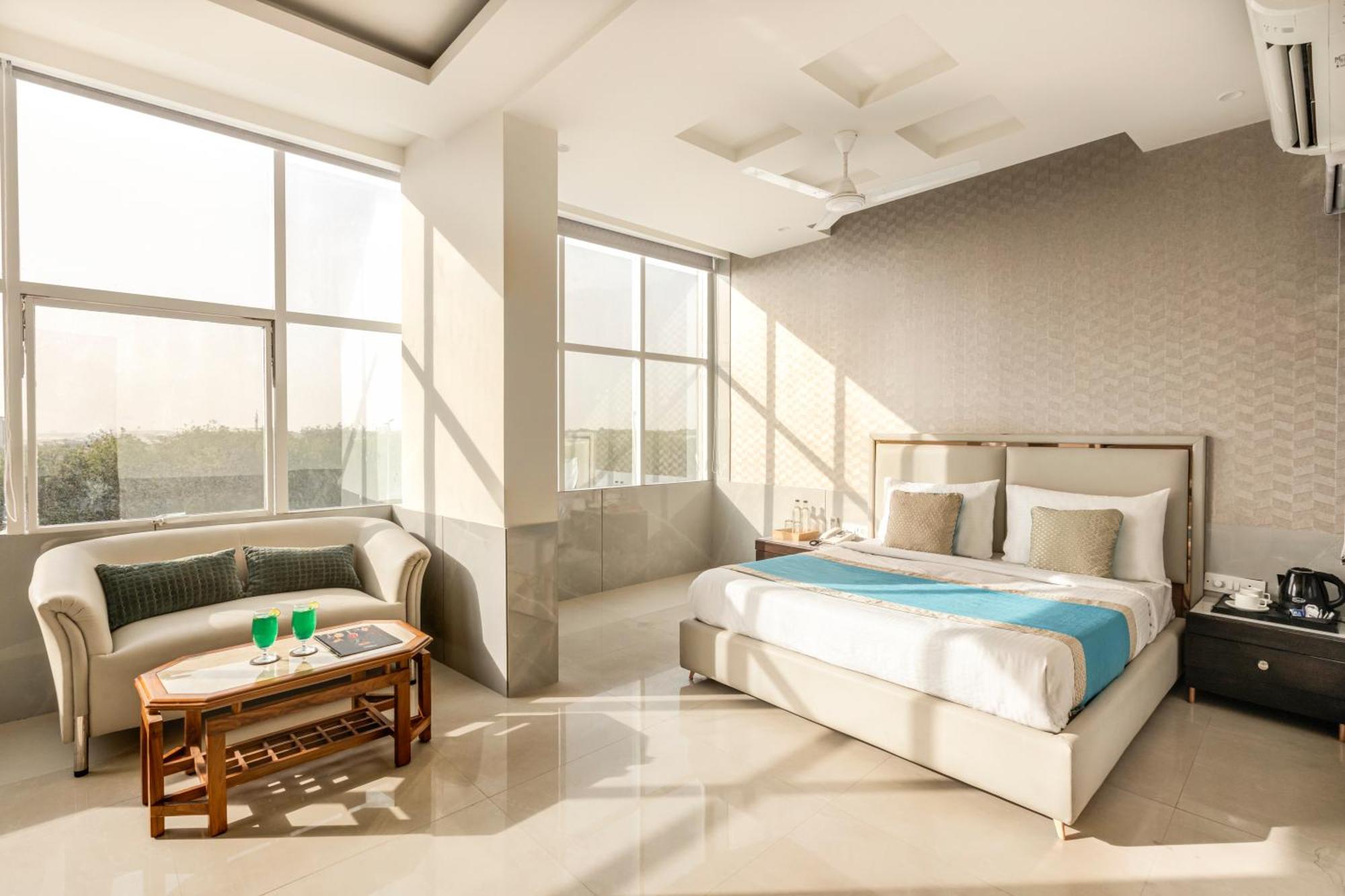 Hotel Star By Star Group- Near Delhi Airport New Delhi Ngoại thất bức ảnh