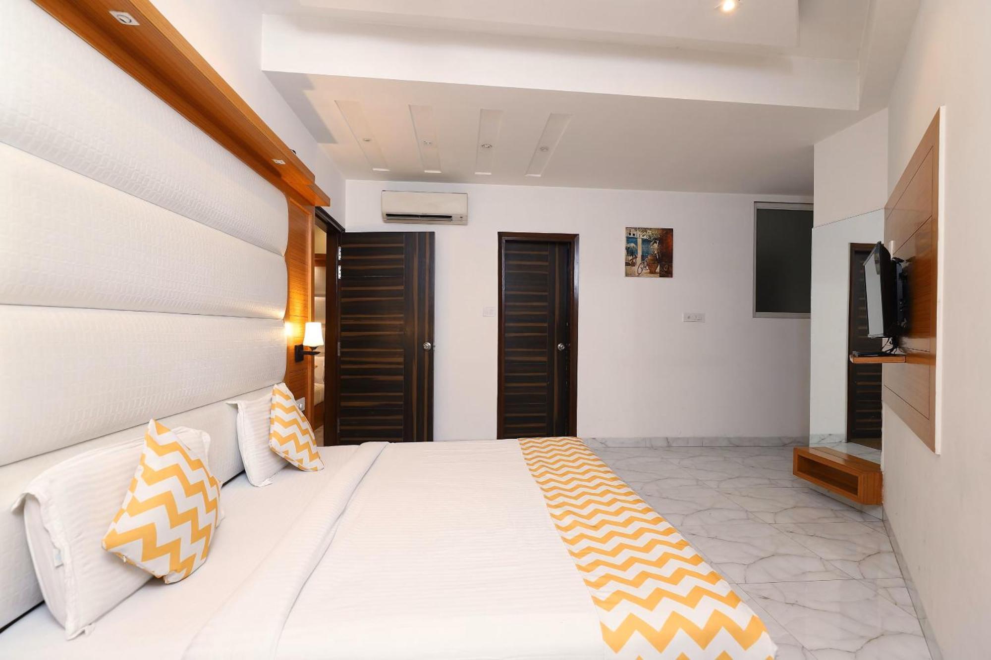Hotel Star By Star Group- Near Delhi Airport New Delhi Ngoại thất bức ảnh