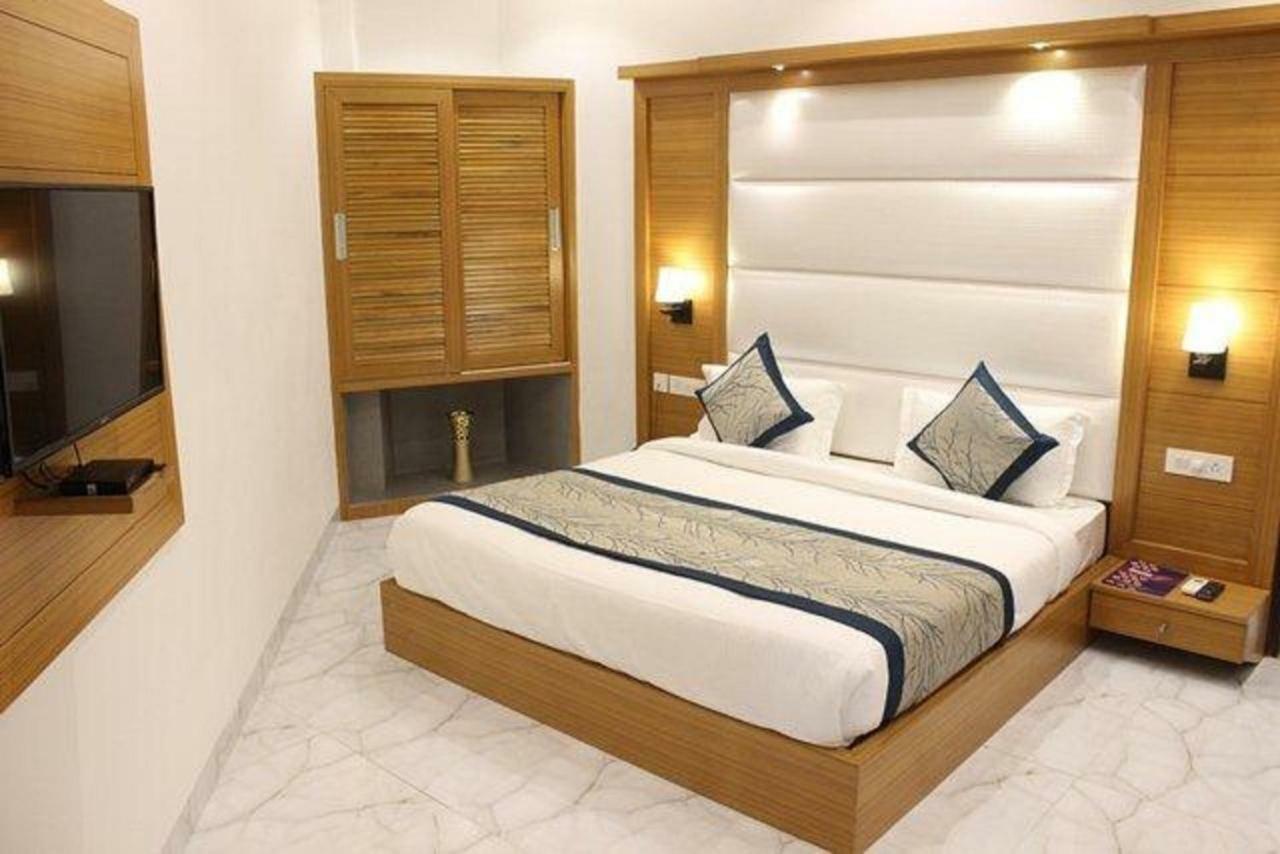Hotel Star By Star Group- Near Delhi Airport New Delhi Ngoại thất bức ảnh