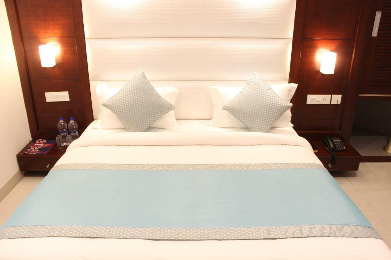 Hotel Star By Star Group- Near Delhi Airport New Delhi Ngoại thất bức ảnh